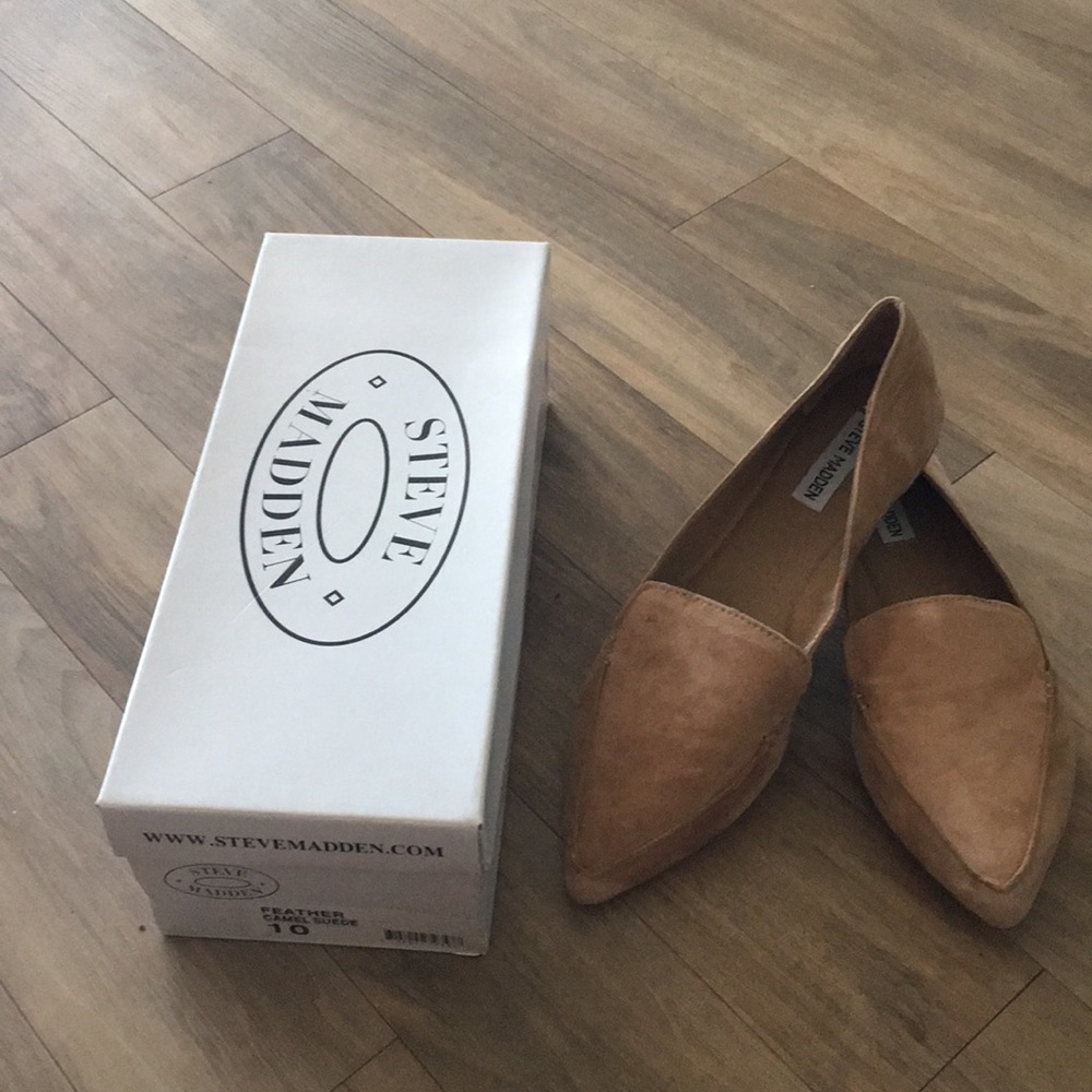 Steve Madden feather camel suede loafers size 10
